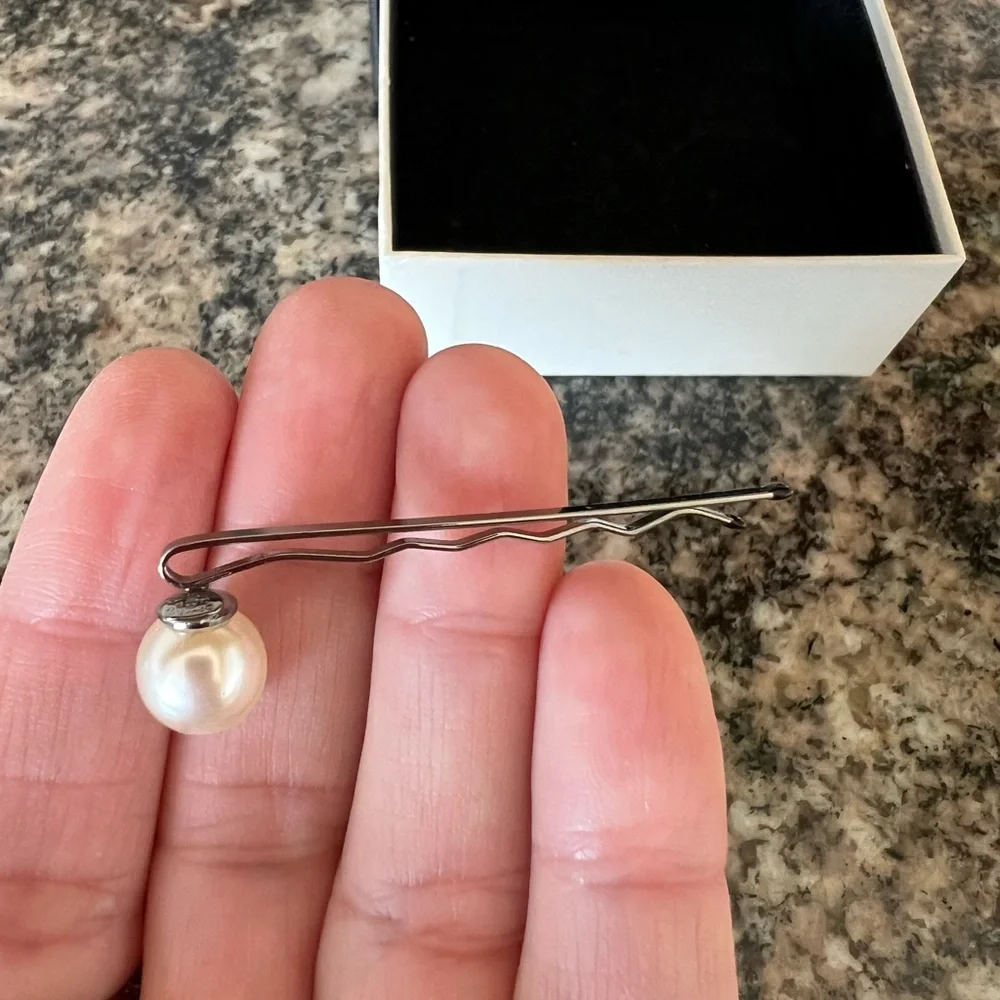 Chanel Pearl Bobby Pin
